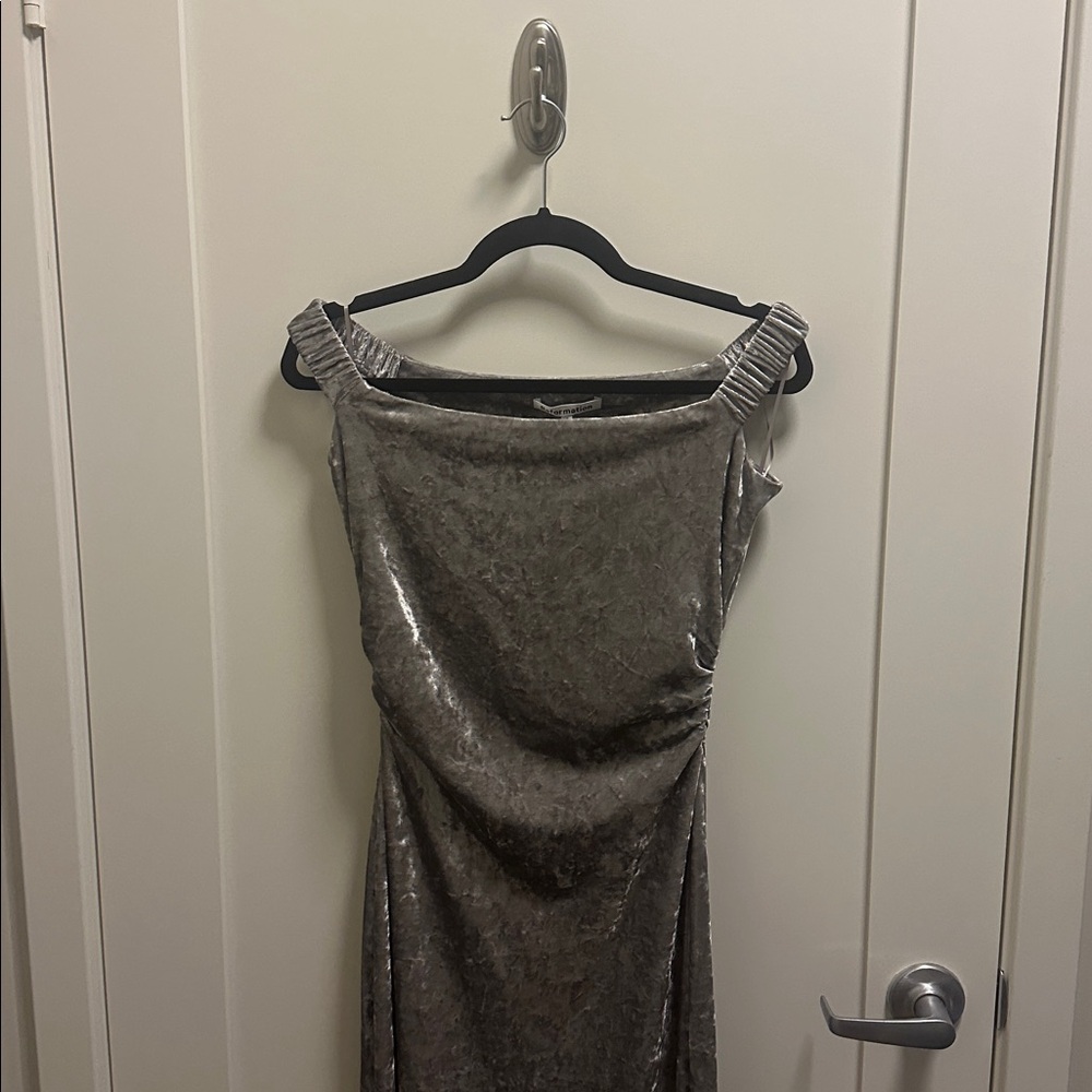 Reformation Ritz Velvet Dress - Picture 5 of 6